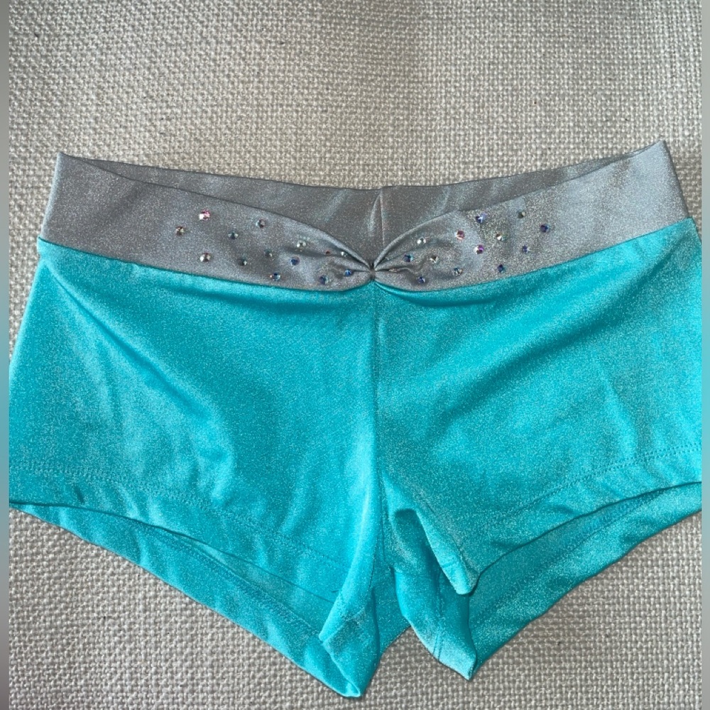 Dallaswear Cheer Shorts. NFL / NBA Pro cheer / dance audition